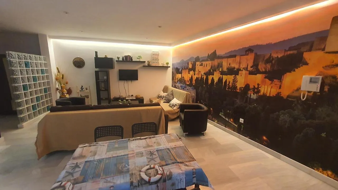 Lyrioshomes Apartamentos Los Treboles Màlaga Španělsko