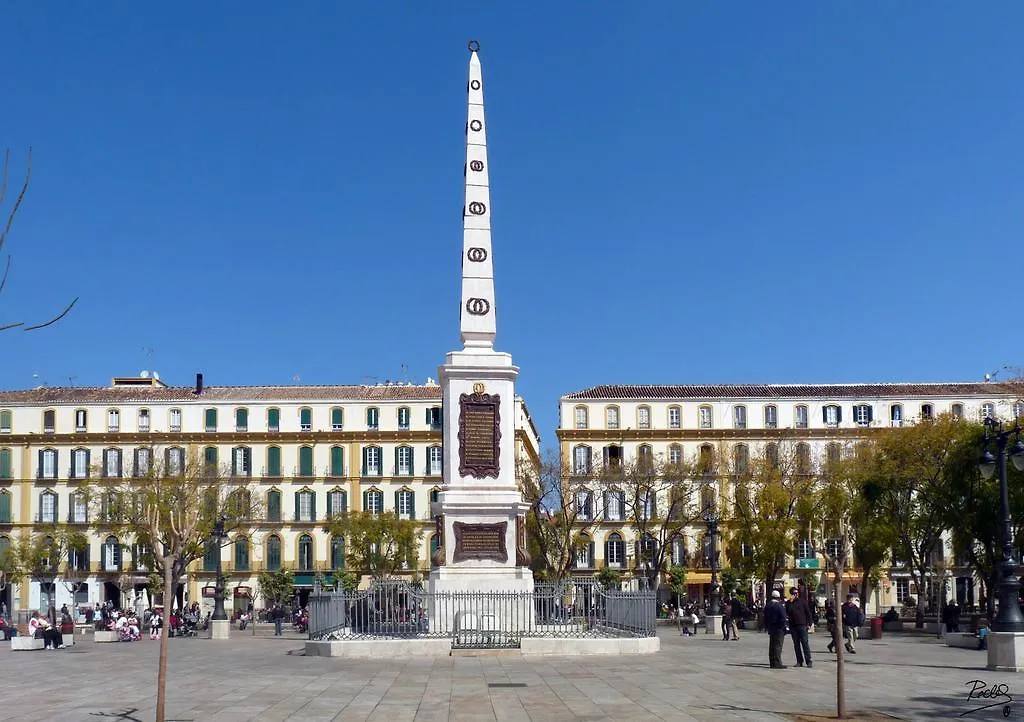 Lyrioshomes Apartamentos Los Treboles Malaga